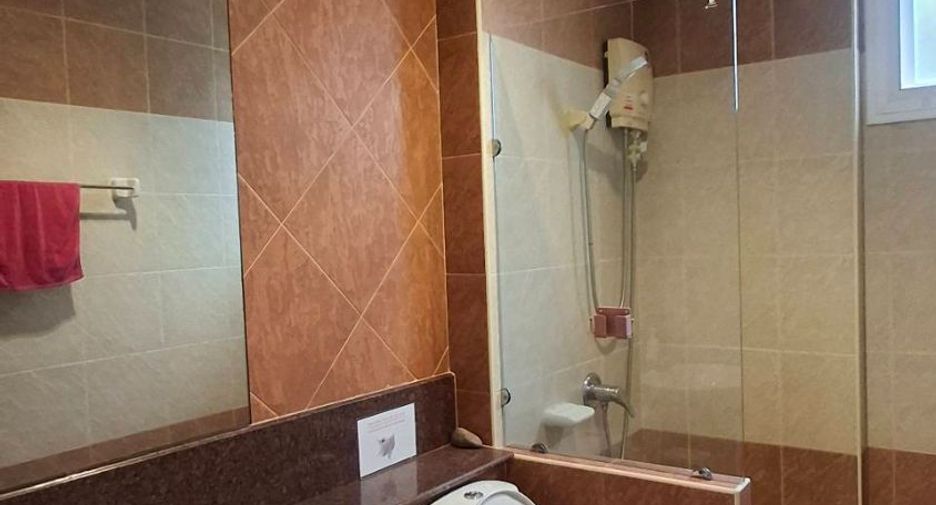 Haus zur Miete mit 3 Zimmer in Mueang Chon Buri, Chonburi