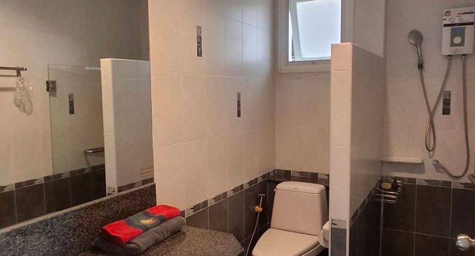 Haus zur Miete mit 3 Zimmer in Mueang Chon Buri, Chonburi