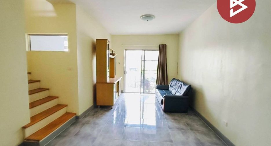 For sale 3 bedrooms townhouse in Si Racha, Chonburi