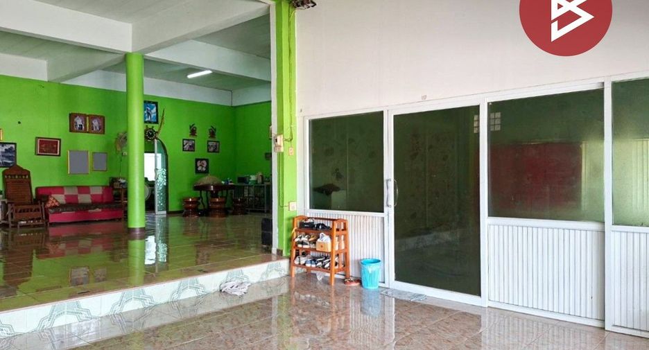 Продажа 2 спальни торговое помещение в Mueang Uttaradit, Уттарадит
