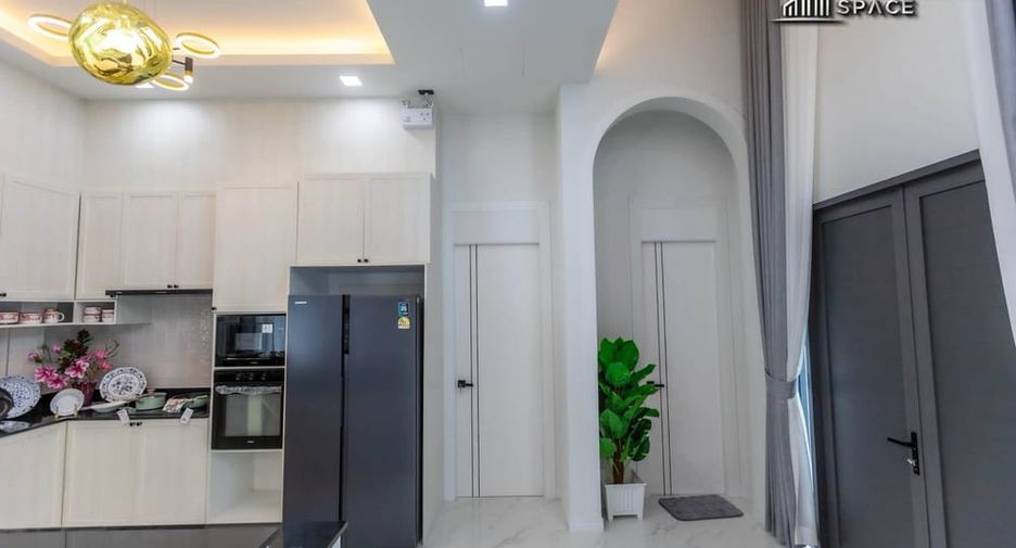 For sale 4 bedrooms villa in Bang Lamung, Chonburi