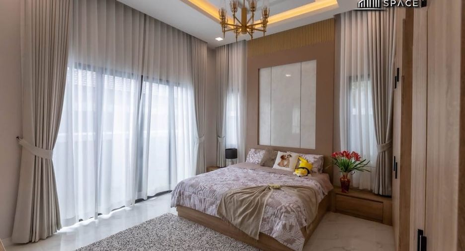 For sale 4 bedrooms villa in Bang Lamung, Chonburi