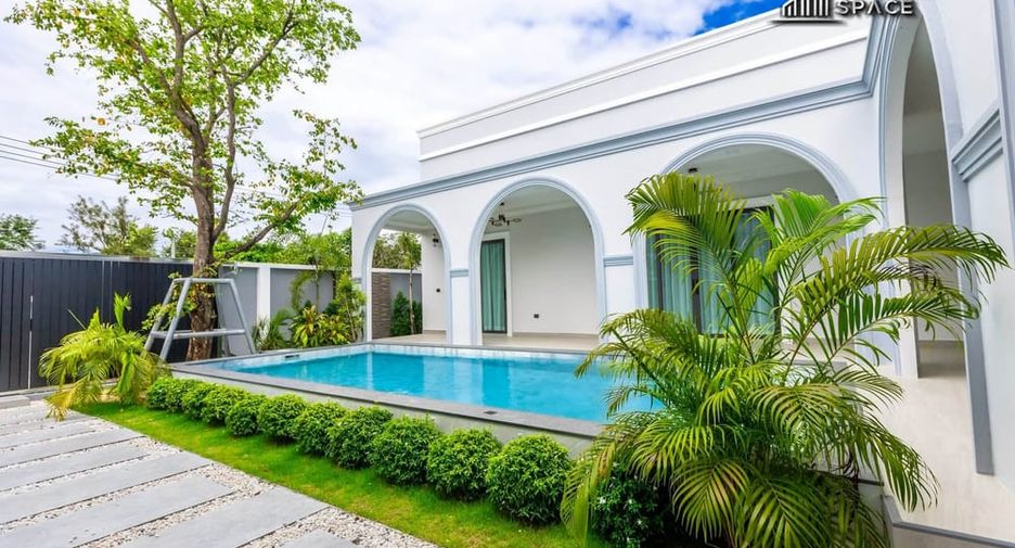 For sale 4 bedrooms villa in Bang Lamung, Chonburi