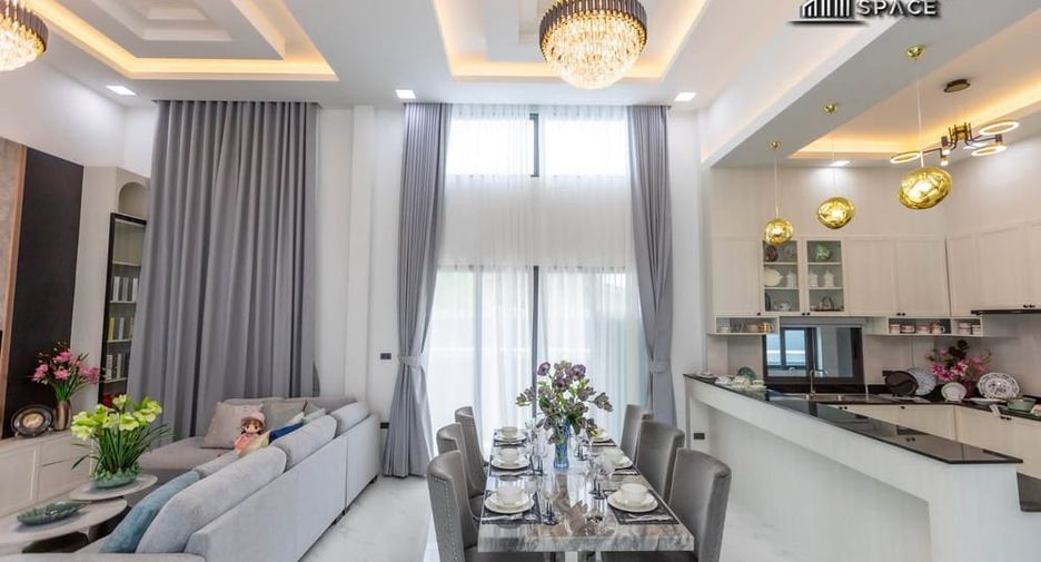 For sale 4 bedrooms villa in Bang Lamung, Chonburi