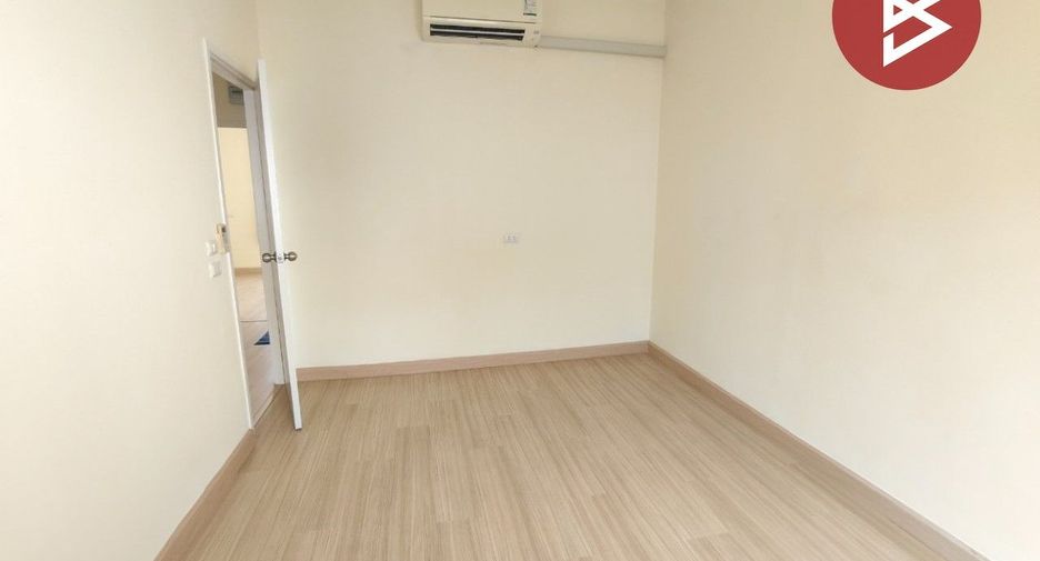 For sale 4 bedrooms townhouse in Bang Sao Thong, Samut Prakan