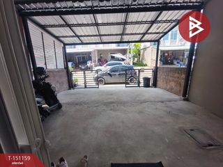 À vendre 4 chambres maison de ville à Bang Sao Thong, Samut Prakan