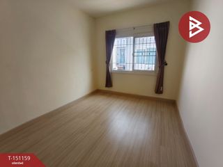 À vendre 4 chambres maison de ville à Bang Sao Thong, Samut Prakan