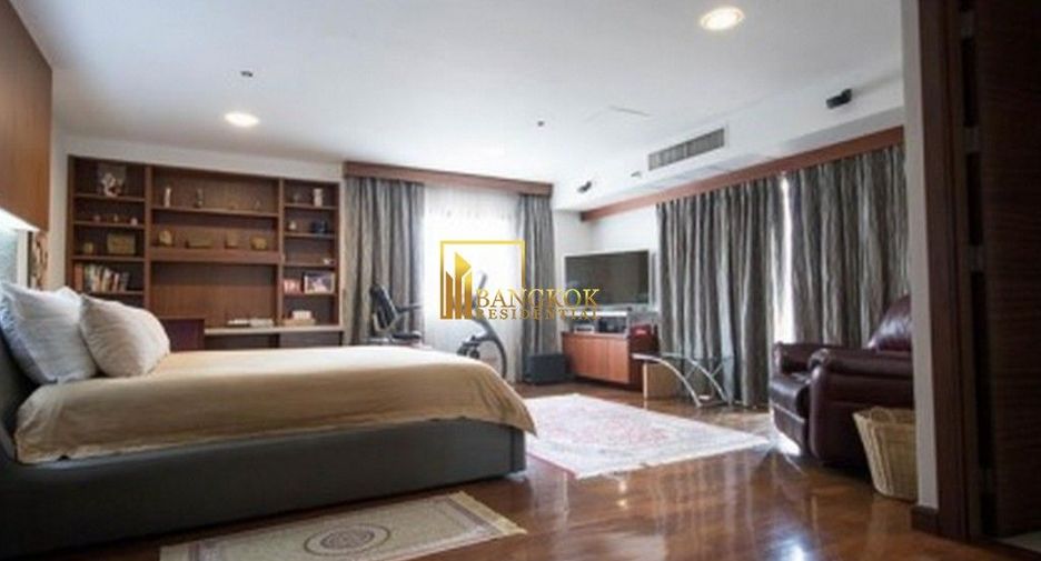 For rent 3 bedrooms condo in Watthana, Bangkok