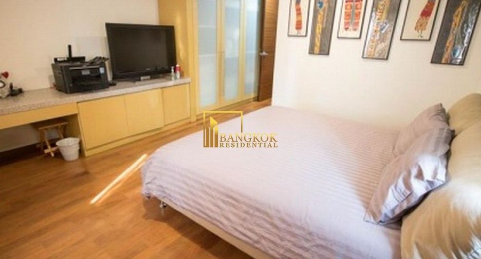 For rent 3 bedrooms condo in Watthana, Bangkok