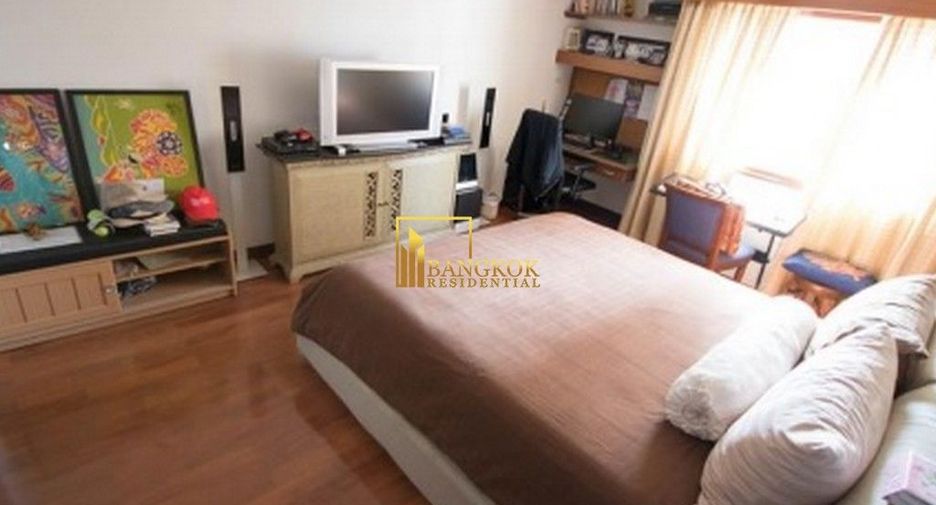 For rent 3 bedrooms condo in Watthana, Bangkok