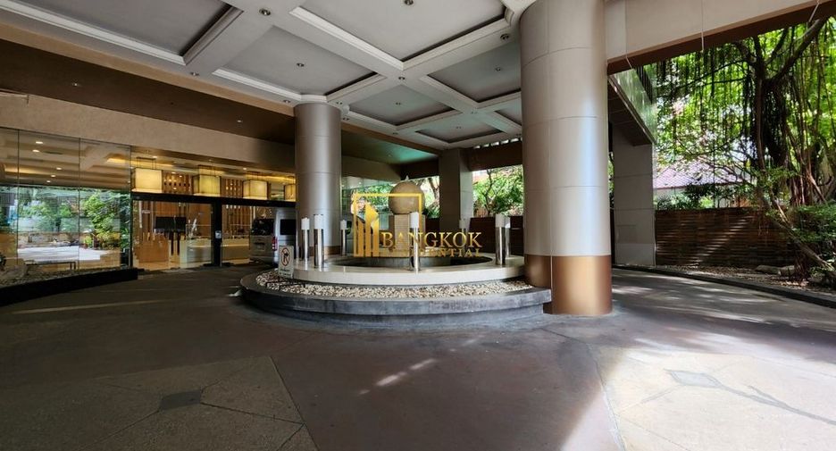 For rent 3 bedrooms condo in Watthana, Bangkok