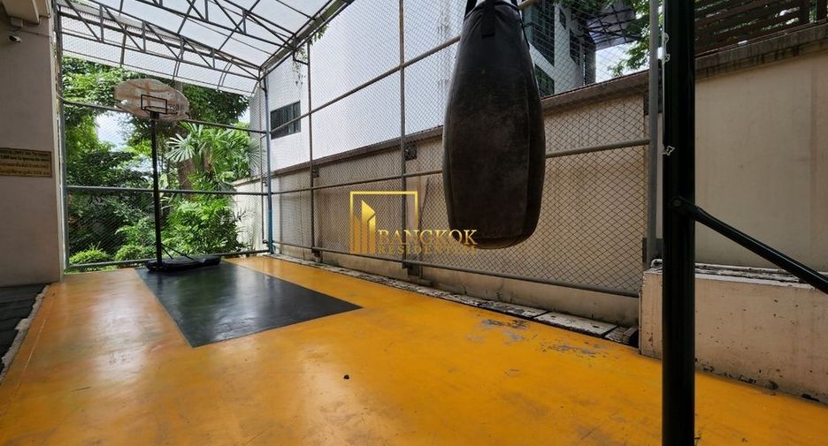For rent 3 bedrooms condo in Watthana, Bangkok