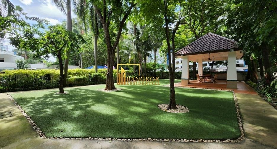 For rent 3 bedrooms condo in Watthana, Bangkok