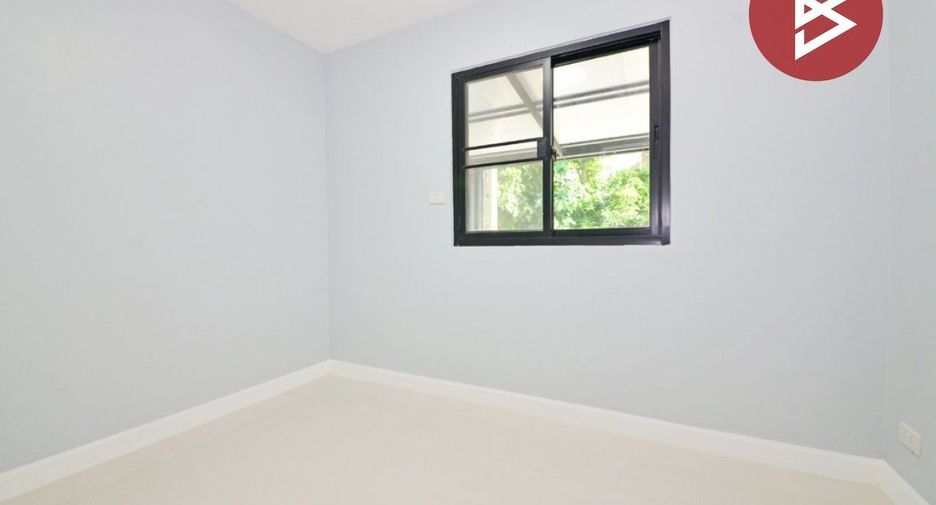 For sale 4 bedrooms townhouse in Bang Phli, Samut Prakan