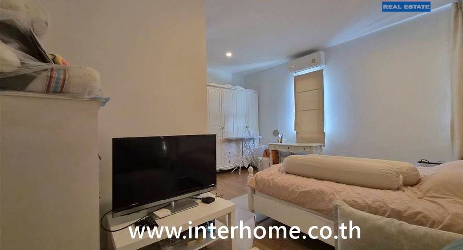 Haus zum Kauf mit 4 Zimmer in Mueang Samut Prakan, Samut Prakan