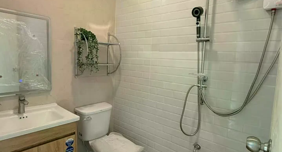 For sale 2 ベッドルーム condo in Hang Dong, Chiang Mai