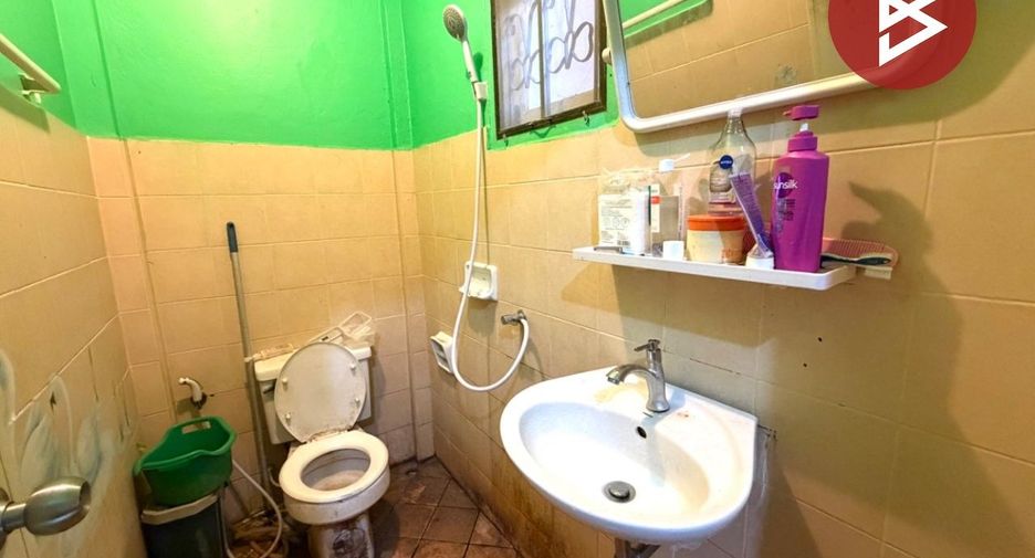 À vendre 2 chambres maison de ville à Bang Bo, Samut Prakan