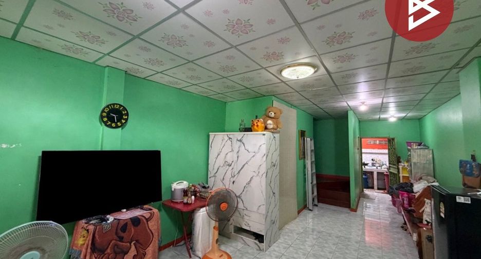 À vendre 2 chambres maison de ville à Bang Bo, Samut Prakan