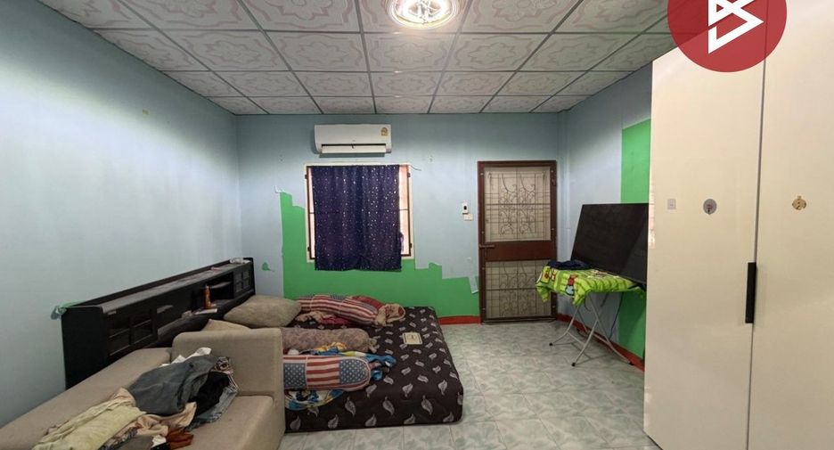 À vendre 2 chambres maison de ville à Bang Bo, Samut Prakan