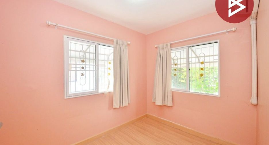 For sale 3 bedrooms townhouse in Bang Sao Thong, Samut Prakan