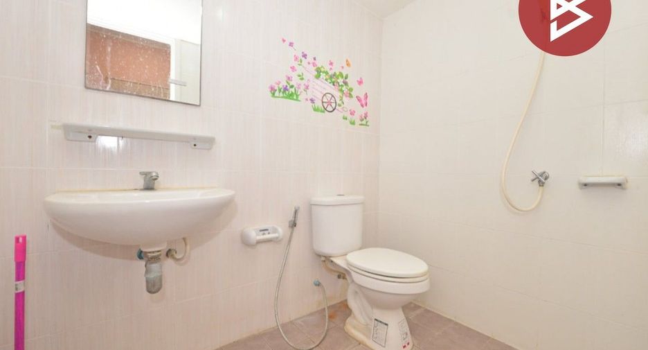 For sale 3 bedrooms townhouse in Bang Sao Thong, Samut Prakan