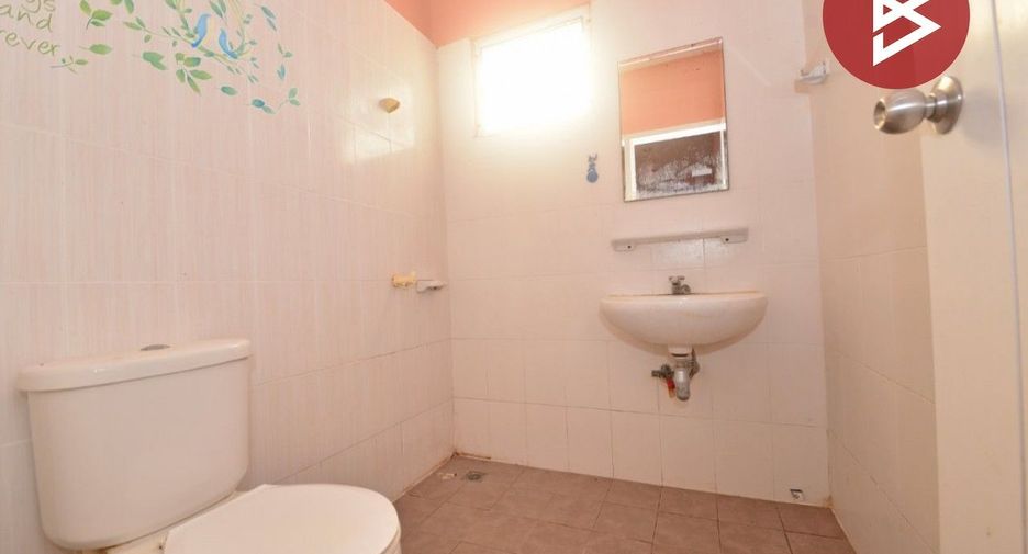 For sale 3 bedrooms townhouse in Bang Sao Thong, Samut Prakan
