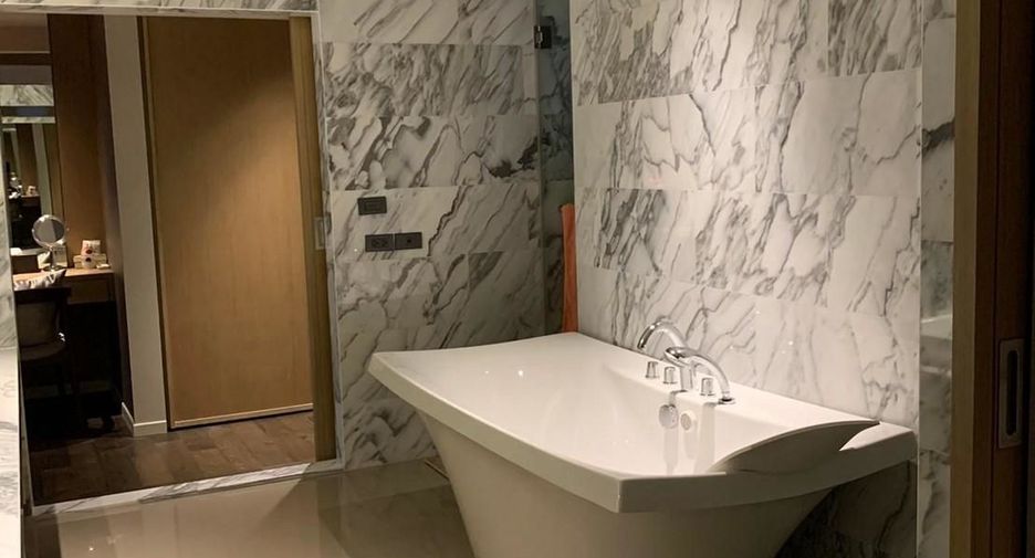 For rent and for sale 3 bedrooms condo in Watthana, Bangkok