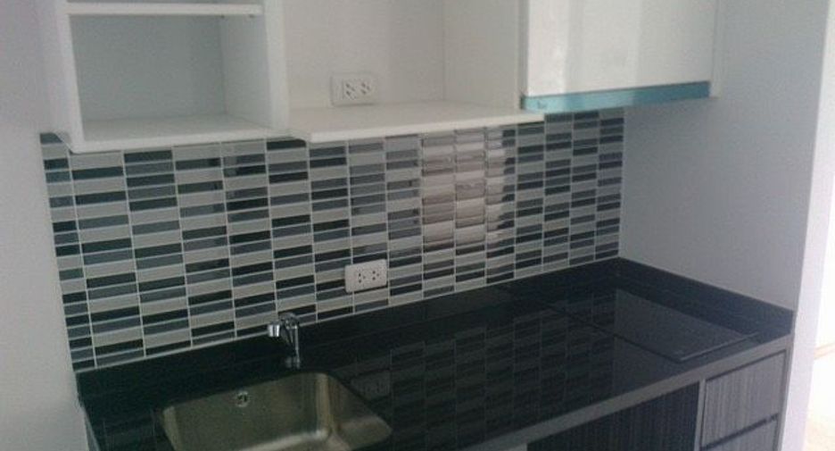 For rent and for sale 1 bed condo in Khlong Toei, Bangkok