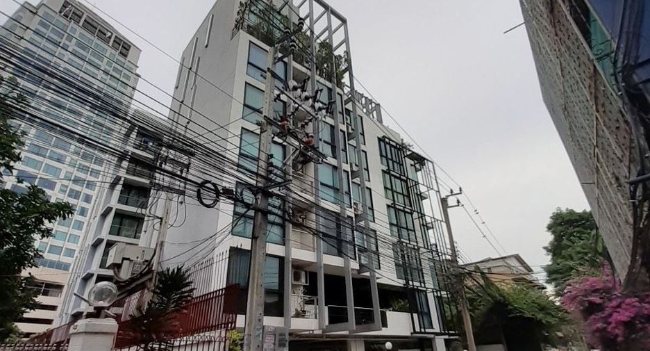 For rent and for sale 1 bed condo in Khlong Toei, Bangkok