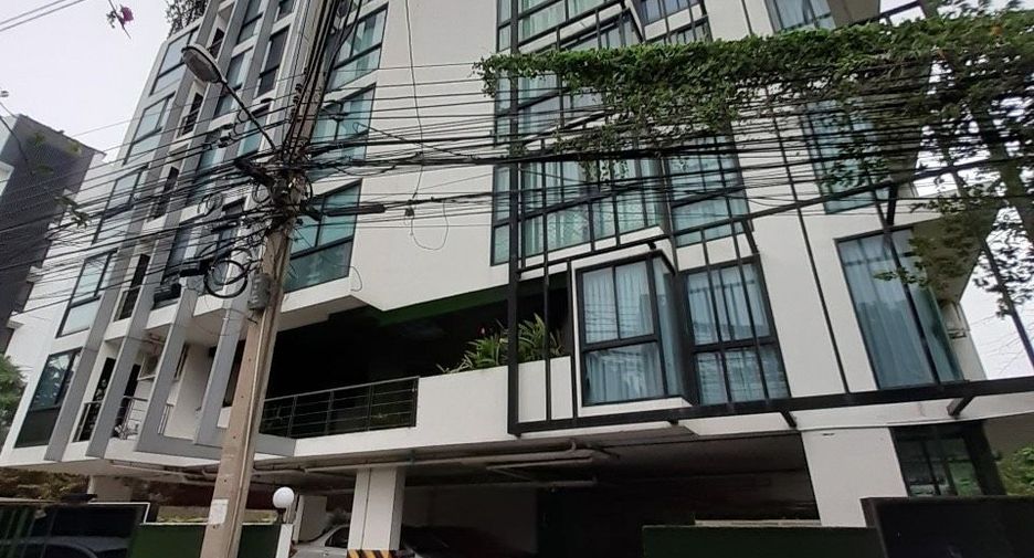 For rent and for sale 1 bed condo in Khlong Toei, Bangkok