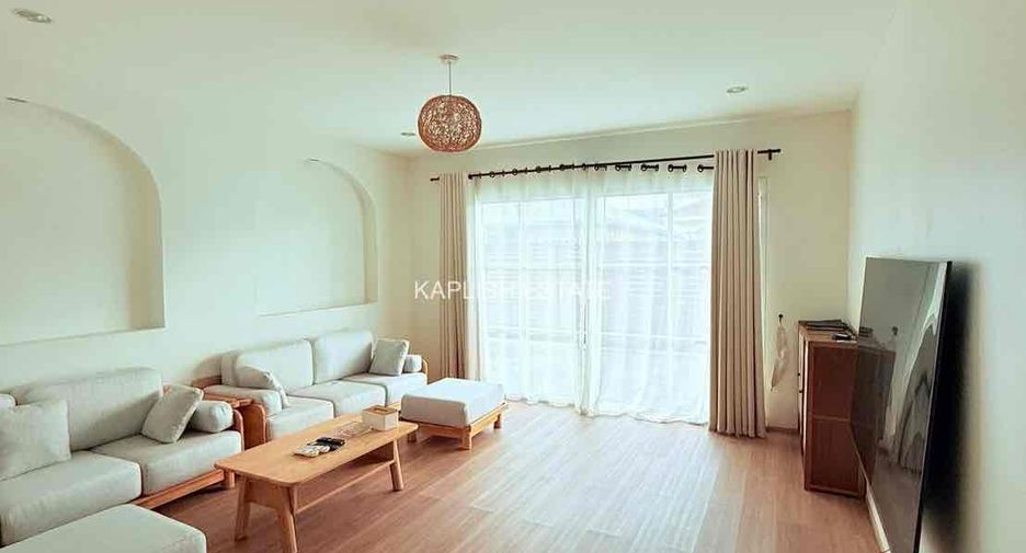For rent 6 bedrooms villa in Jomtien, Pattaya