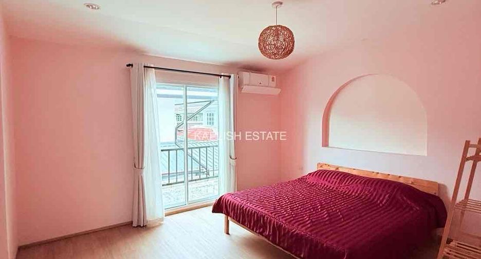 For rent 6 bedrooms villa in Jomtien, Pattaya
