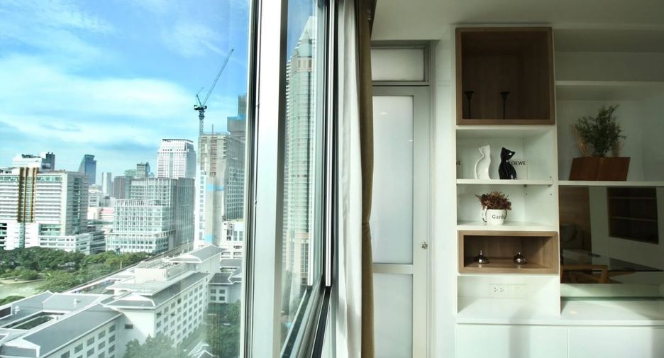 For rent and for sale 2 bedrooms condo in Pathum Wan, Bangkok