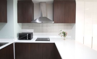 For rent and for sale 2 bedrooms condo in Pathum Wan, Bangkok