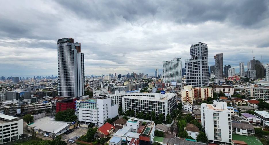 Wohnung zur Miete mit 1 Zimmer in Huai Khwang, Bangkok
