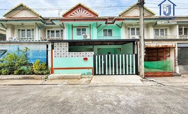 For sale 3 bedrooms townhouse in Khlong Luang, Pathum Thani