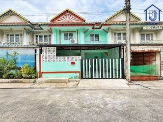 For sale 3 bedrooms townhouse in Khlong Luang, Pathum Thani