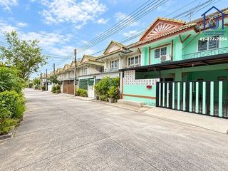 For sale 3 bedrooms townhouse in Khlong Luang, Pathum Thani