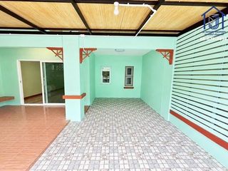 For sale 3 bedrooms townhouse in Khlong Luang, Pathum Thani