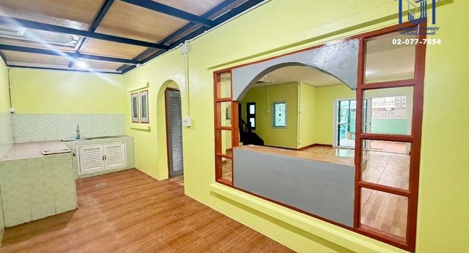 For sale 3 bedrooms townhouse in Khlong Luang, Pathum Thani