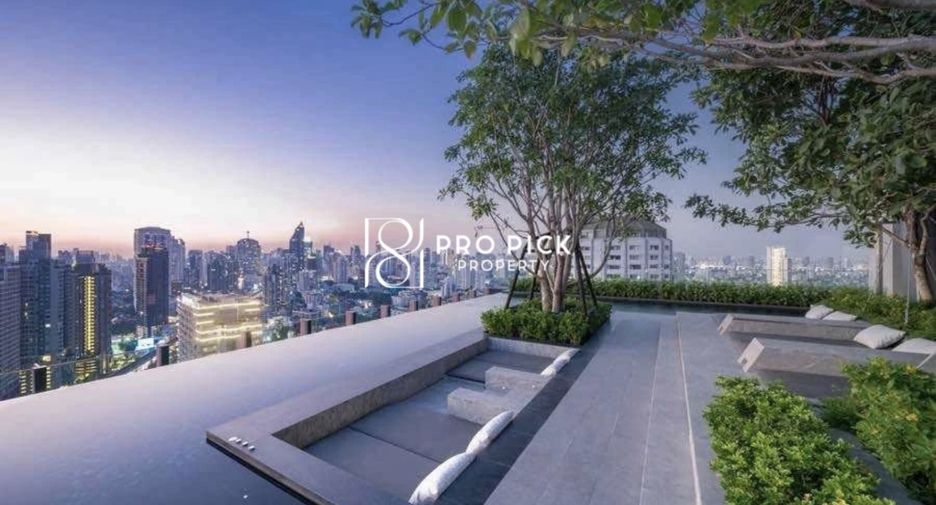 For rent 2 bedrooms condo in Khlong Toei, Bangkok