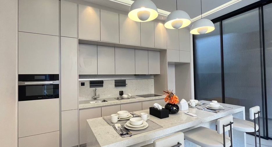 For rent 5 bedrooms house in Suan Luang, Bangkok