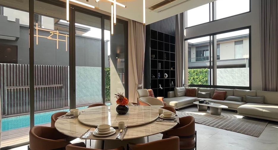 For rent 5 bedrooms house in Suan Luang, Bangkok