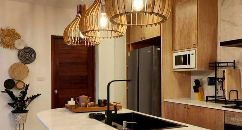 Villa en alquiler de 7 habitaciones en San Kamphaeng, Chiang Mai
