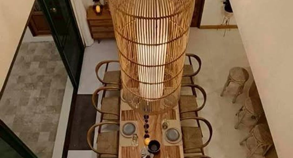 Villa en alquiler de 7 habitaciones en San Kamphaeng, Chiang Mai