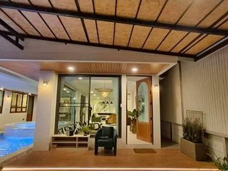 Villa en alquiler de 7 habitaciones en San Kamphaeng, Chiang Mai
