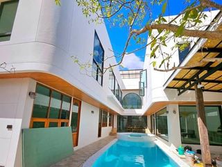 Villa en alquiler de 7 habitaciones en San Kamphaeng, Chiang Mai