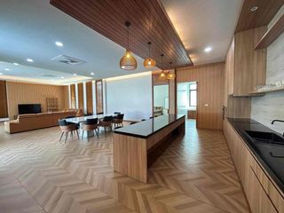 Villa en alquiler de 5 habitaciones en Bang Lamung, Chonburi
