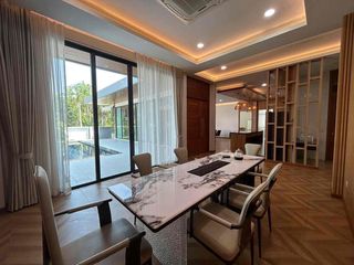 Villa en alquiler de 5 habitaciones en Bang Lamung, Chonburi
