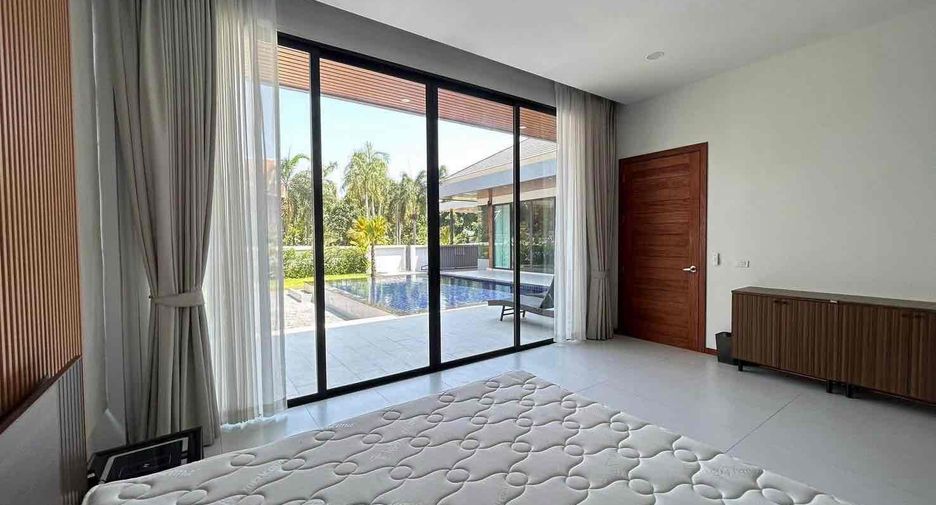 Villa en alquiler de 5 habitaciones en Bang Lamung, Chonburi